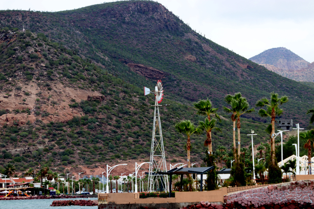 Cerro de La Calavera reverdecido.